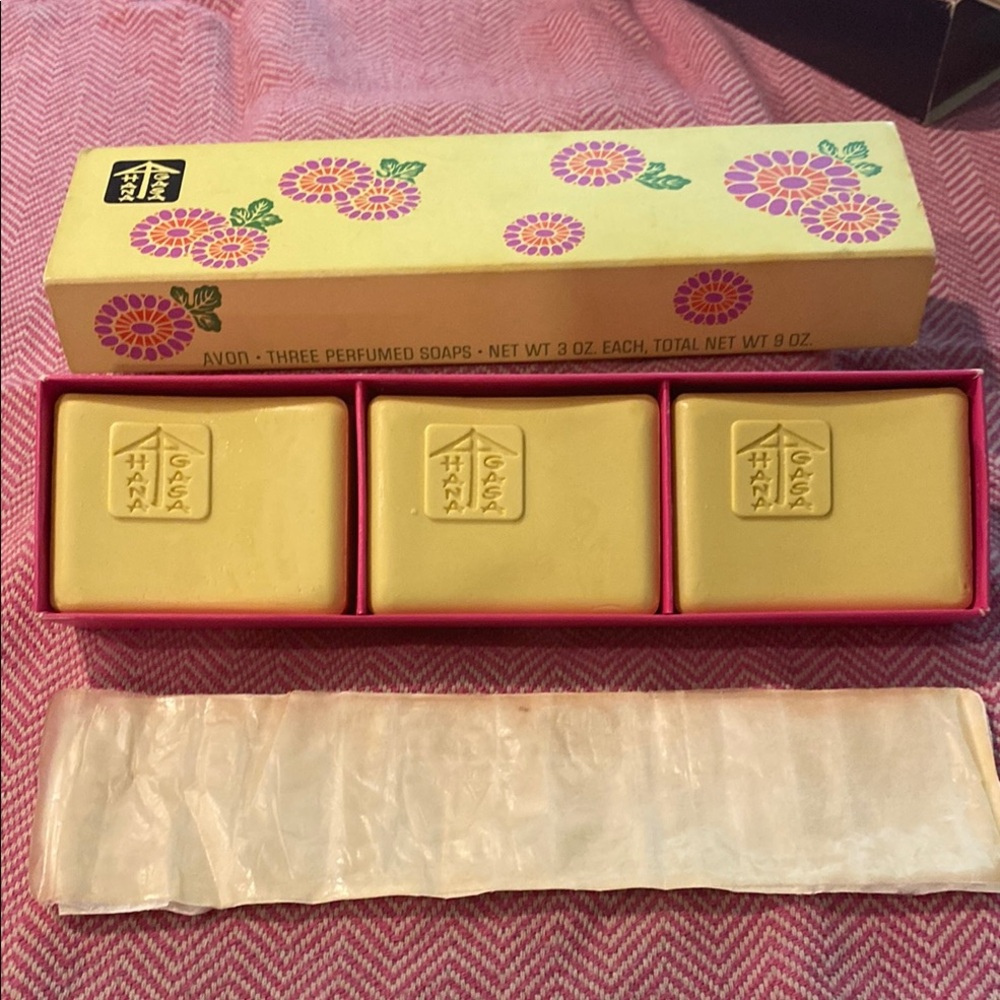 Avon Vintage Soap Sets - For All Seasons, Hana Gasa & Gallery Originals - Picture 6 of 12